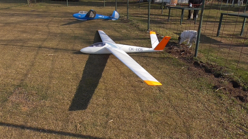 1_S1070007